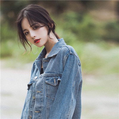 摩托上的采矿生活